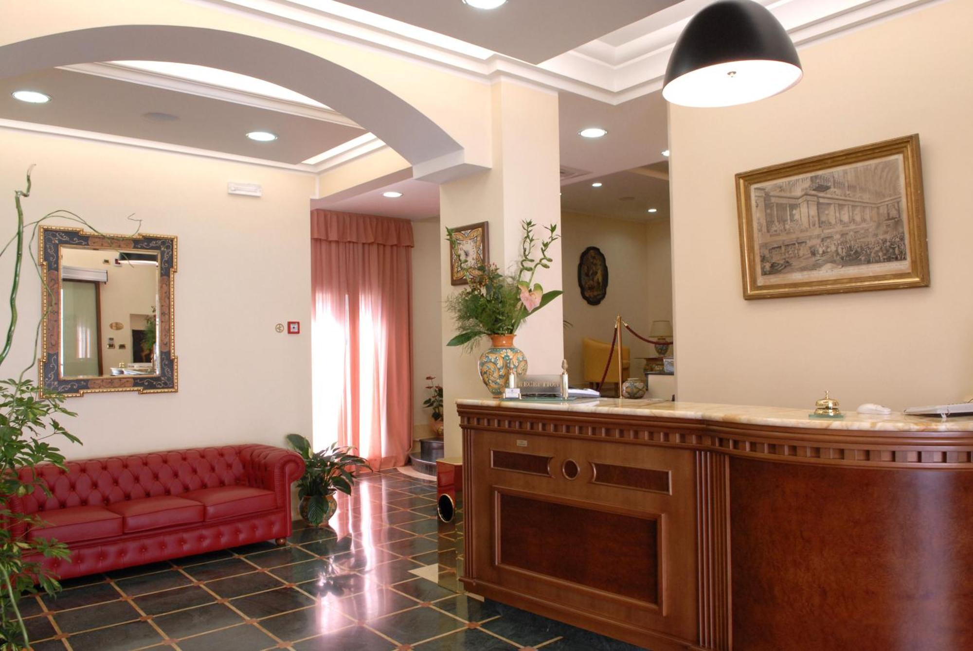 Hotel Paradiso Delle Madonie Castelbuono  Buitenkant foto